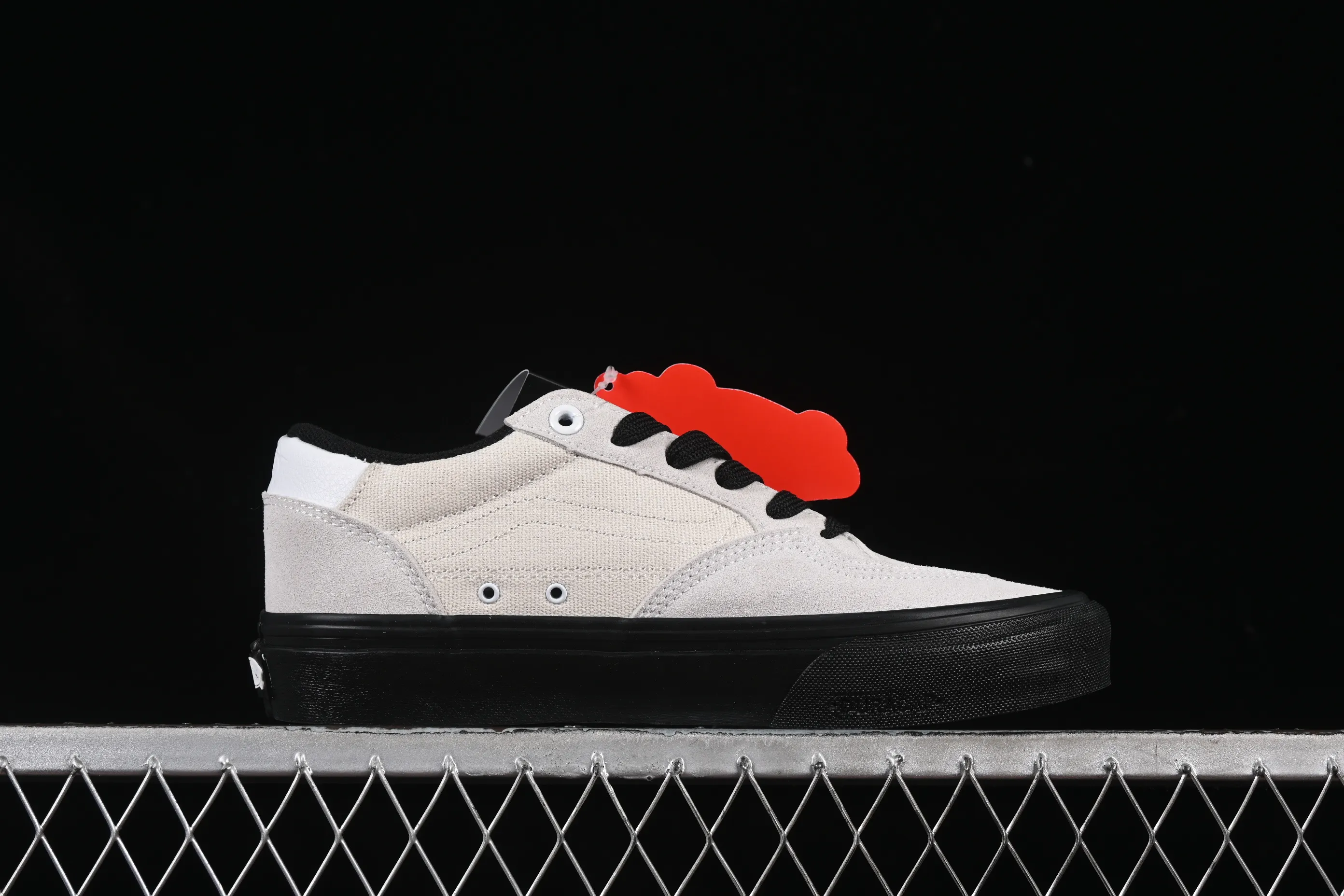 All categories Vans Vans series Vans Low Vans low-top Vans Rowan Skate Boarding Classic and versatile lightweight and comfortable professional skateboard shoes VN0A4TZCYB2